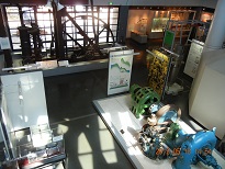 蒸気機関と水力発電機HP.jpg